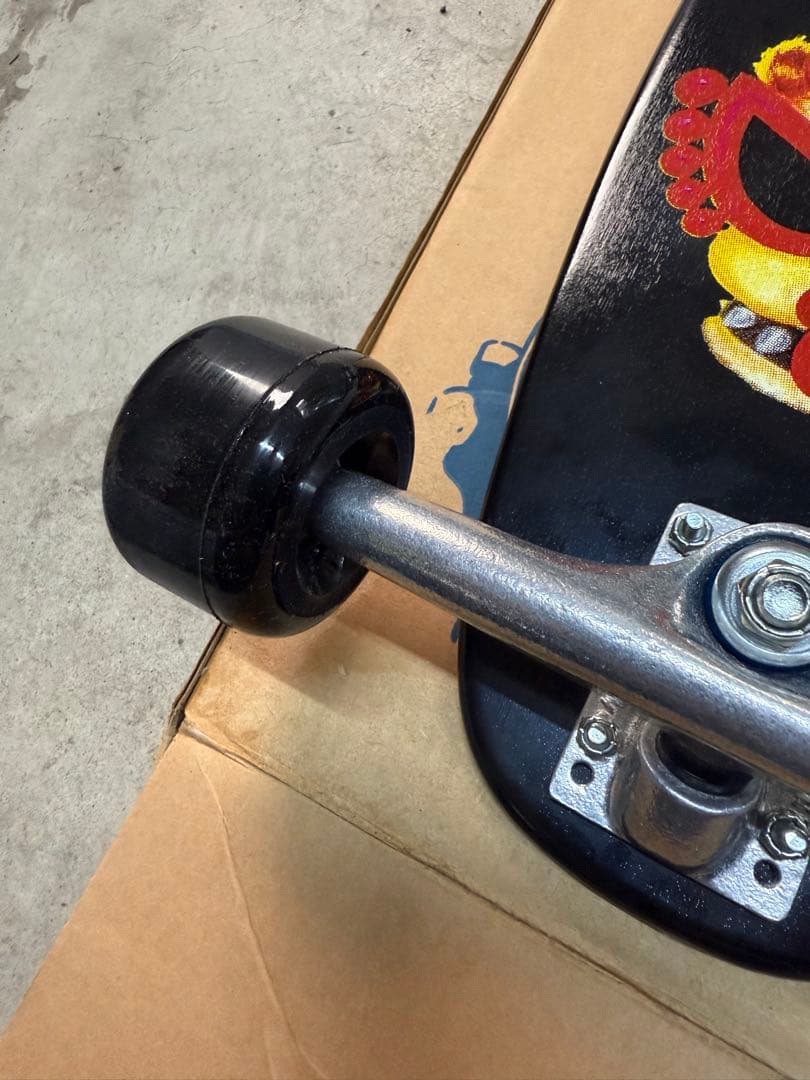 ヒステリックグラマー　スケボー