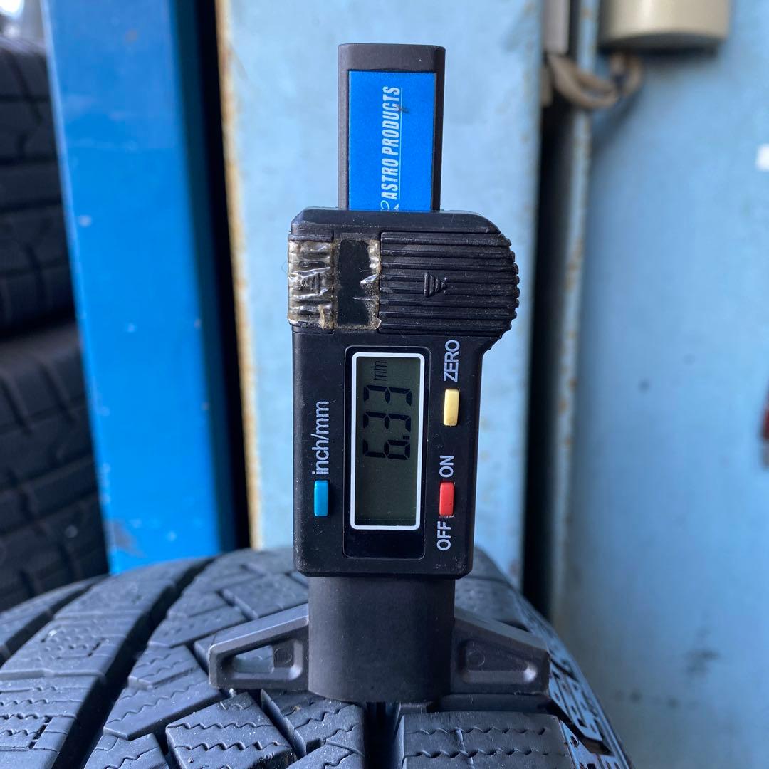 中古溝ありピレリスタッドレスセット175/65R15アクア、フィット　デミオ