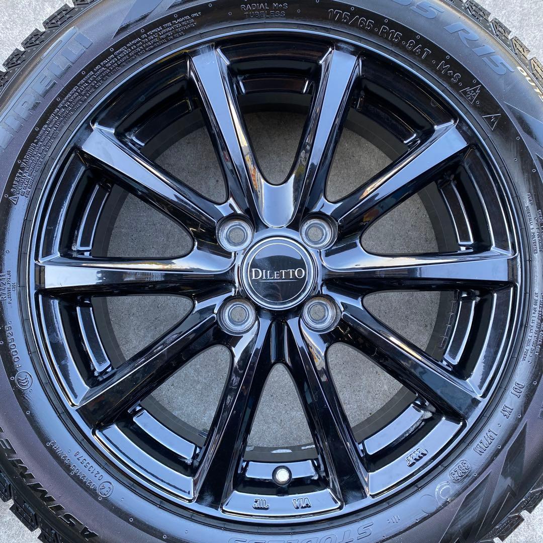 中古溝ありピレリスタッドレスセット175/65R15アクア、フィット　デミオ