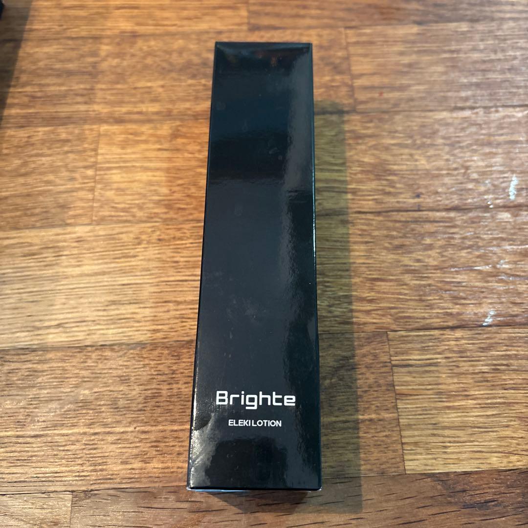 【美品】Brighte ELEKI BRUSH エレキブラシ　美顔器＋化粧水
