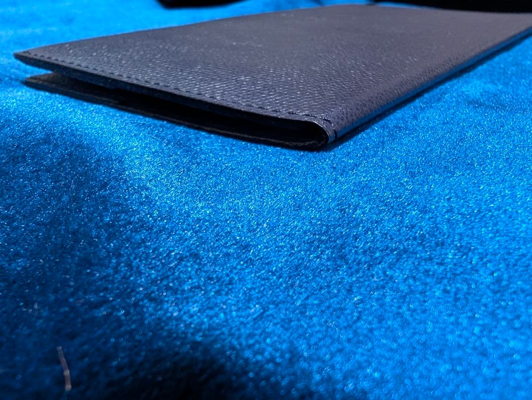 【値下げ】abrAsus アブラサス 薄い長財布 ネイビー 紺色系　極薄　本革