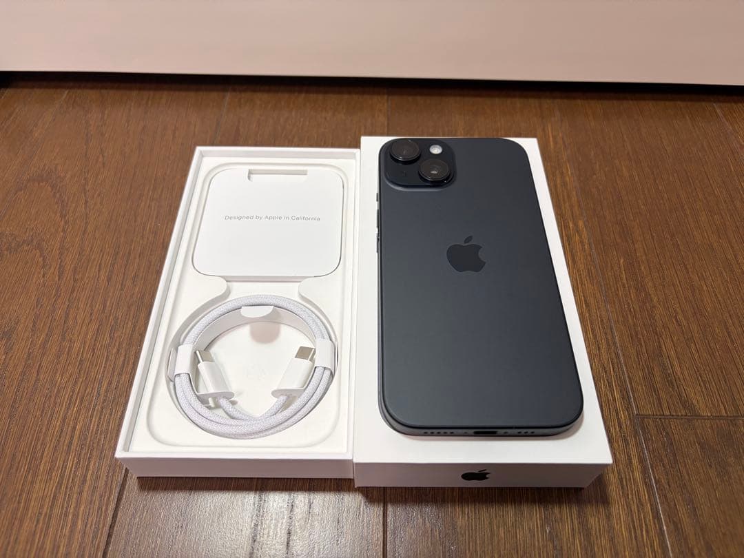 【美品】Apple iPhone15ブラック 本体 SIMフリー