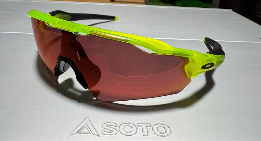 限定モデル　オークリー　レーダーEVパス