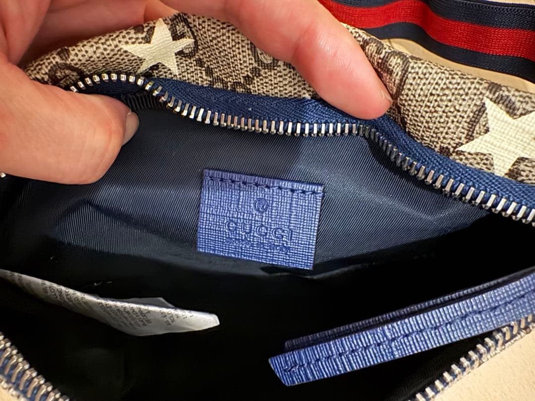 GUCCI 星柄 ボディバッグ　キッズ