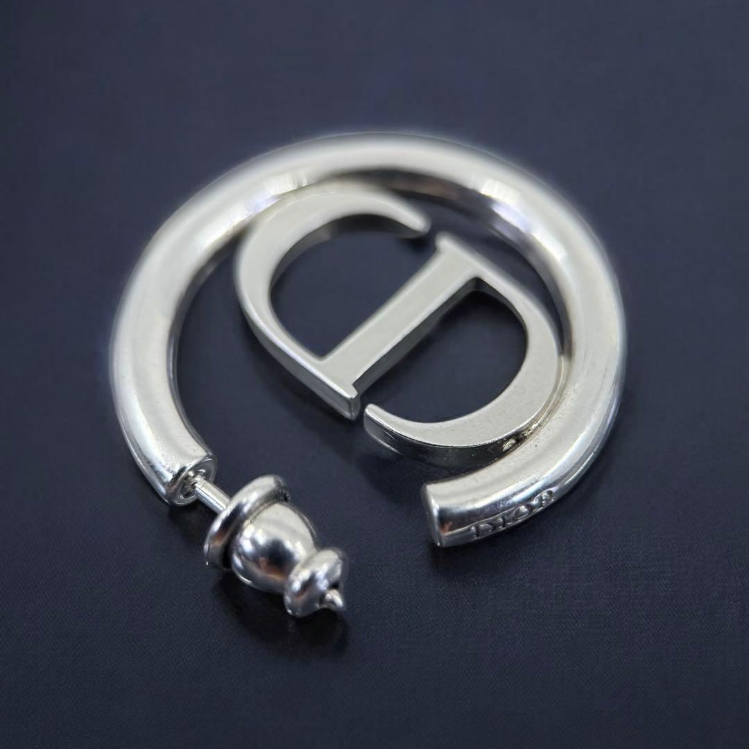 【美品】ディオール　モンテーニュ　ピアス　CD フープ　ロゴ　片耳　シルバー専用