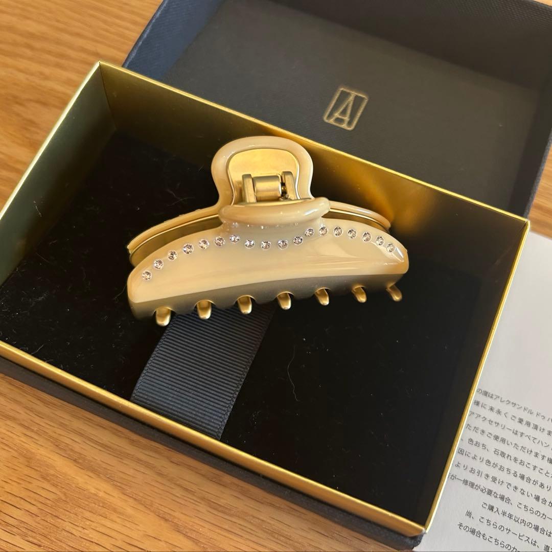 アレクサンドルドゥパリ Mクリップ（ミルキーベージュ）限定色 スワロフスキー