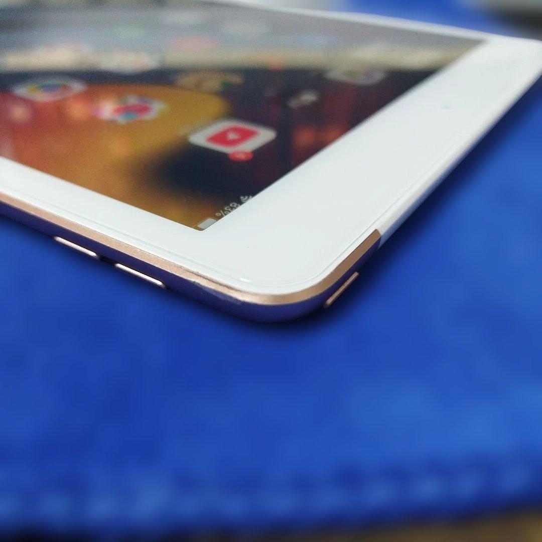 iPad 第7世代 セルラーモデル 32GB