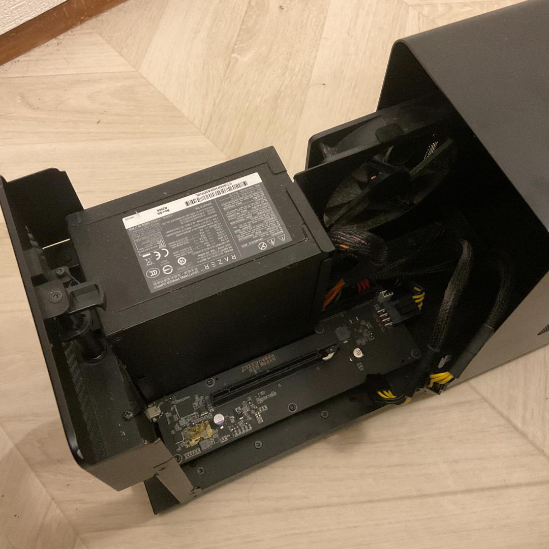 Razer Core X 外付けGPU(eGPU)BOX TB3 650W