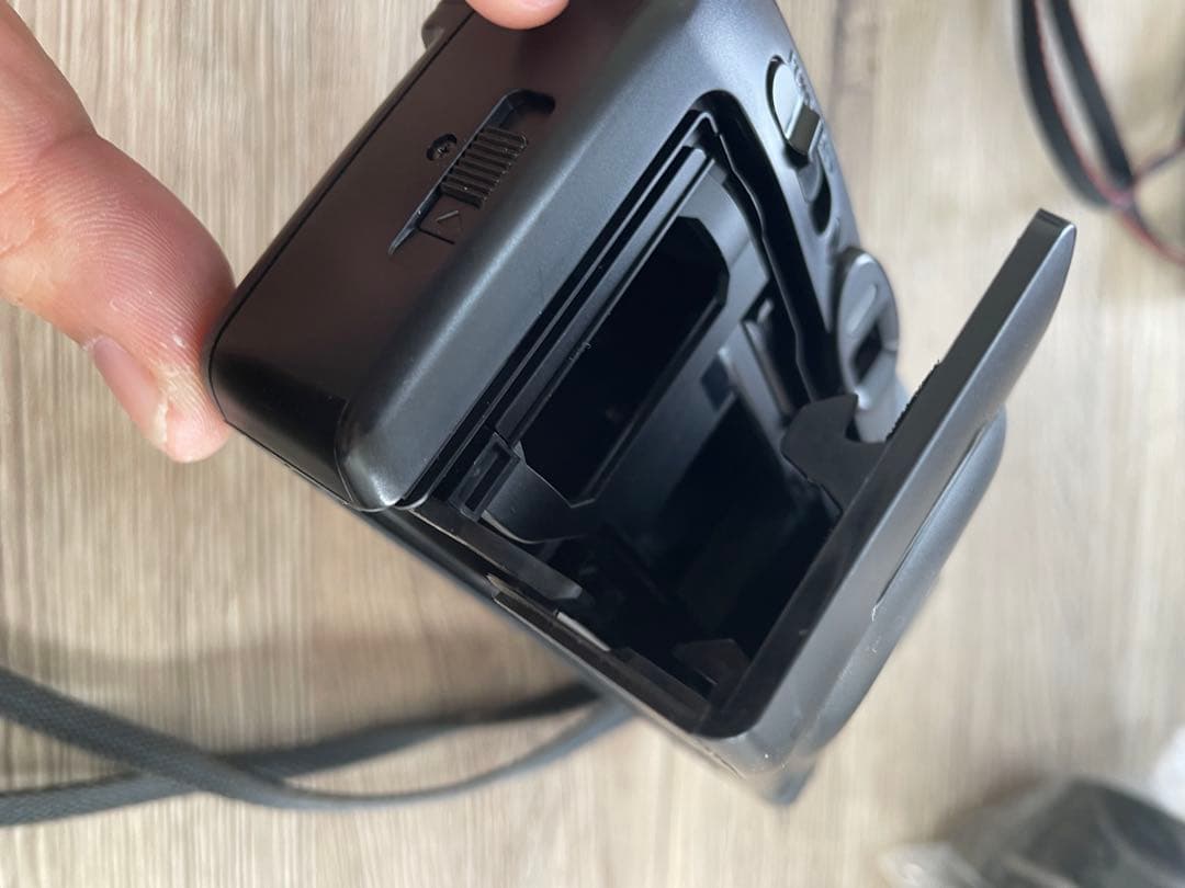 カメラ3台　レンズ？3つ　ジャンク　まとめ売り