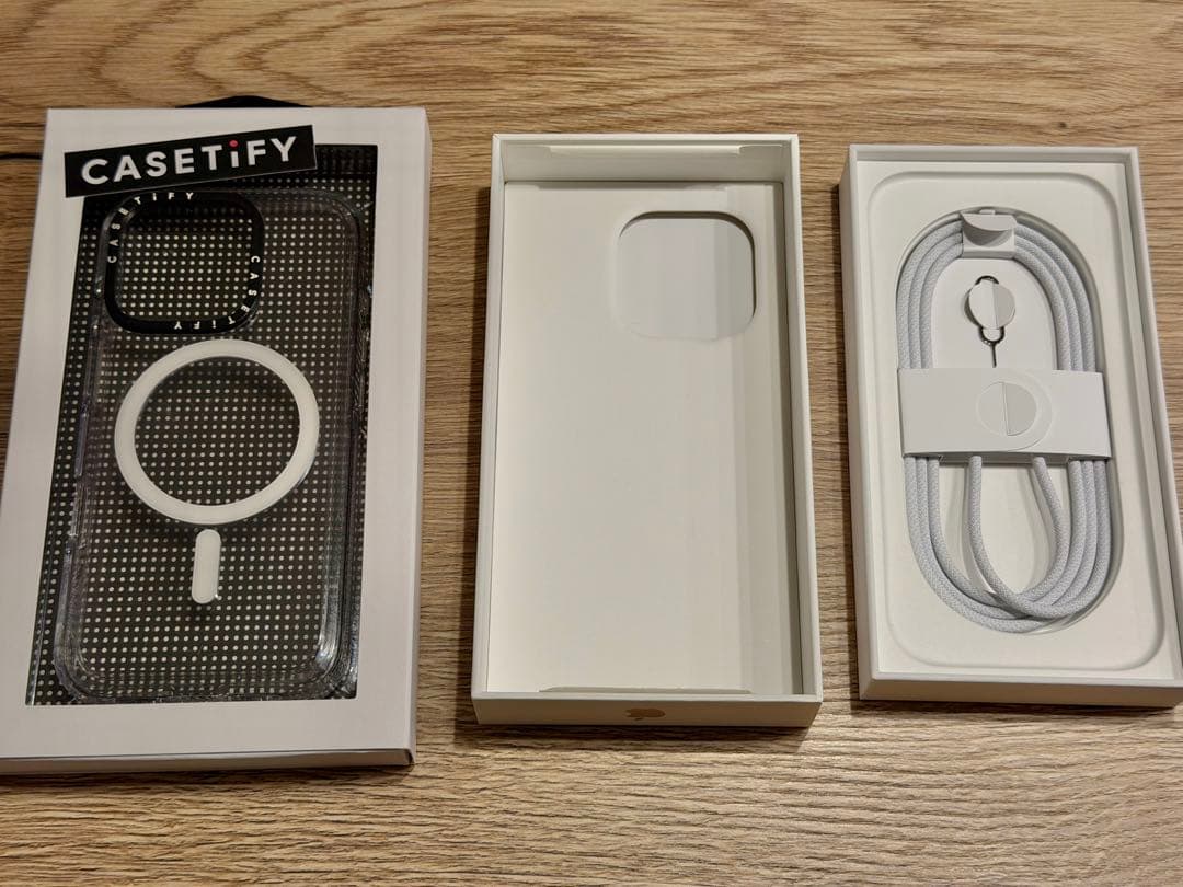 【美品】iPhone16Pro デザートチタニウム 512GB SIMフリー