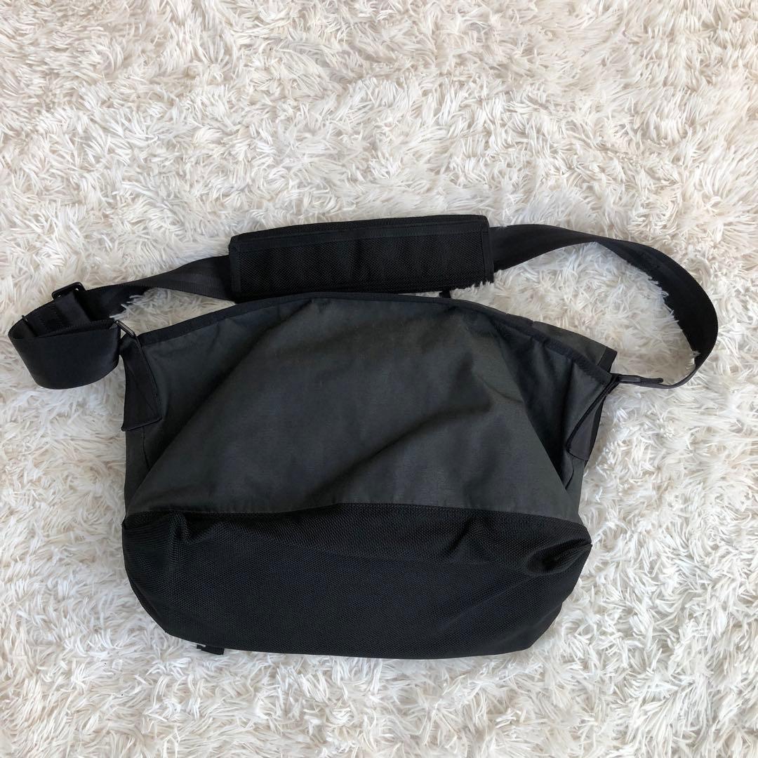 吉田カバンPORTERポーター　メッセンジャーバッグ　グレーワイヤー素材