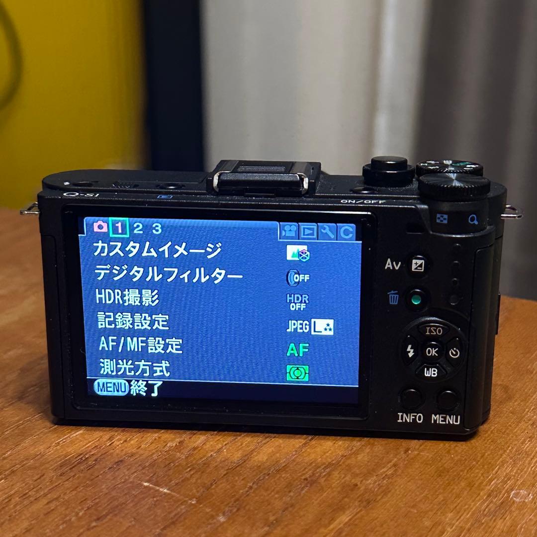 PENTAX 中古　Q-S1 ブラック　ズームレンズ2個付き　ミラーレスカメラ