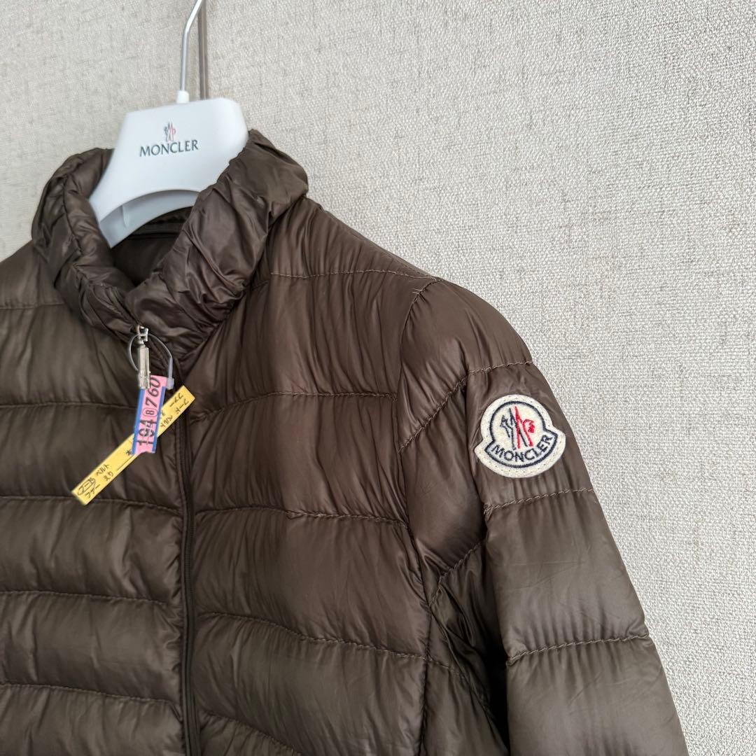 〈クリーニング済み〉モンクレール JARRE 超軽量！ライトダウンジャケット