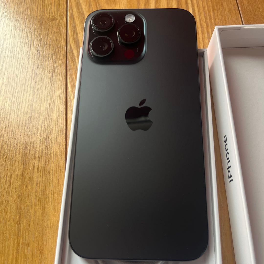 iPhone 16 Pro Max 256GB SIMフリー　ブラック極美品