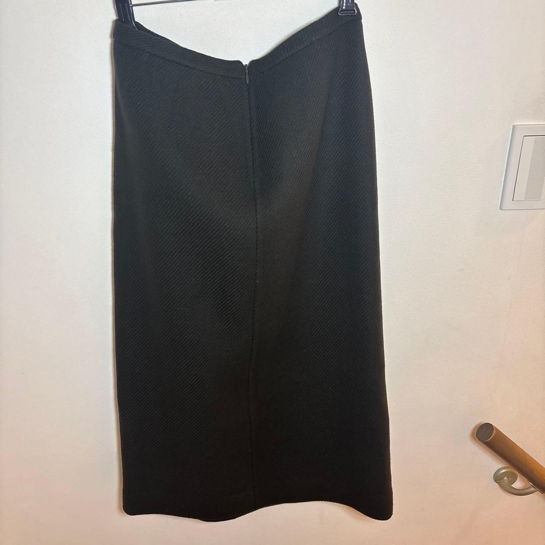 J*0様 PRADAプラダ　カーキ　100%ウール　スカート　サイズ42