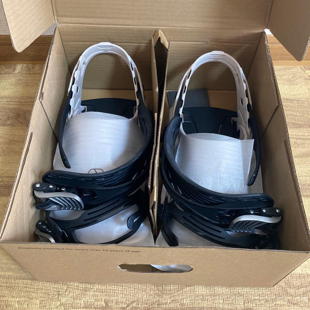 2023-2024 SALOMON Hologram サイズM