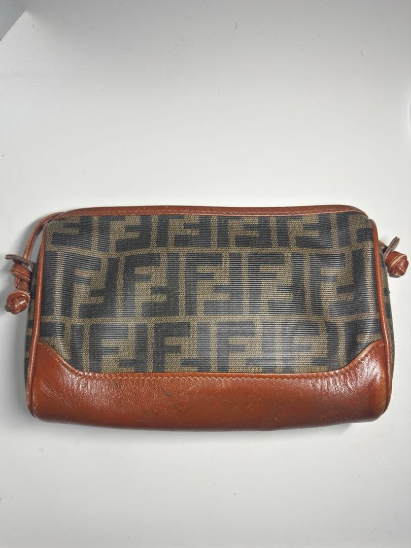 FENDI ミニポーチ