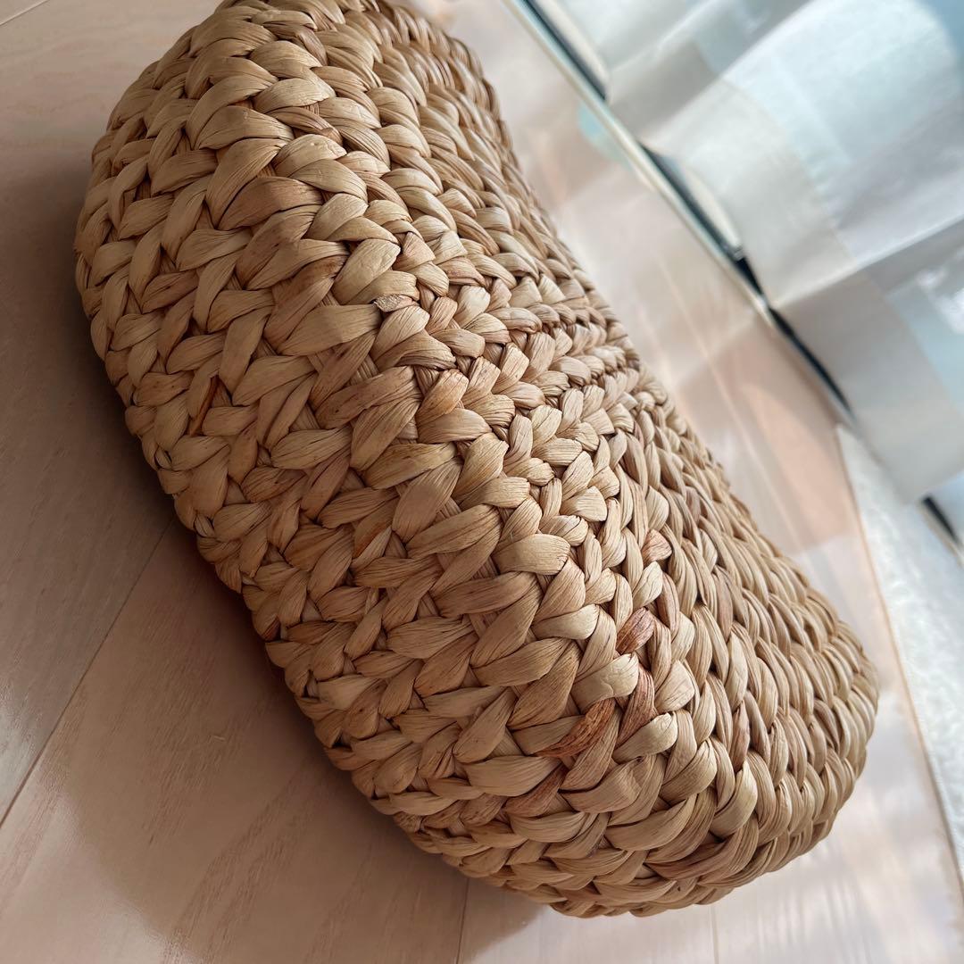 //新品未使用//バリ島花柄刺繍のかごバッグ