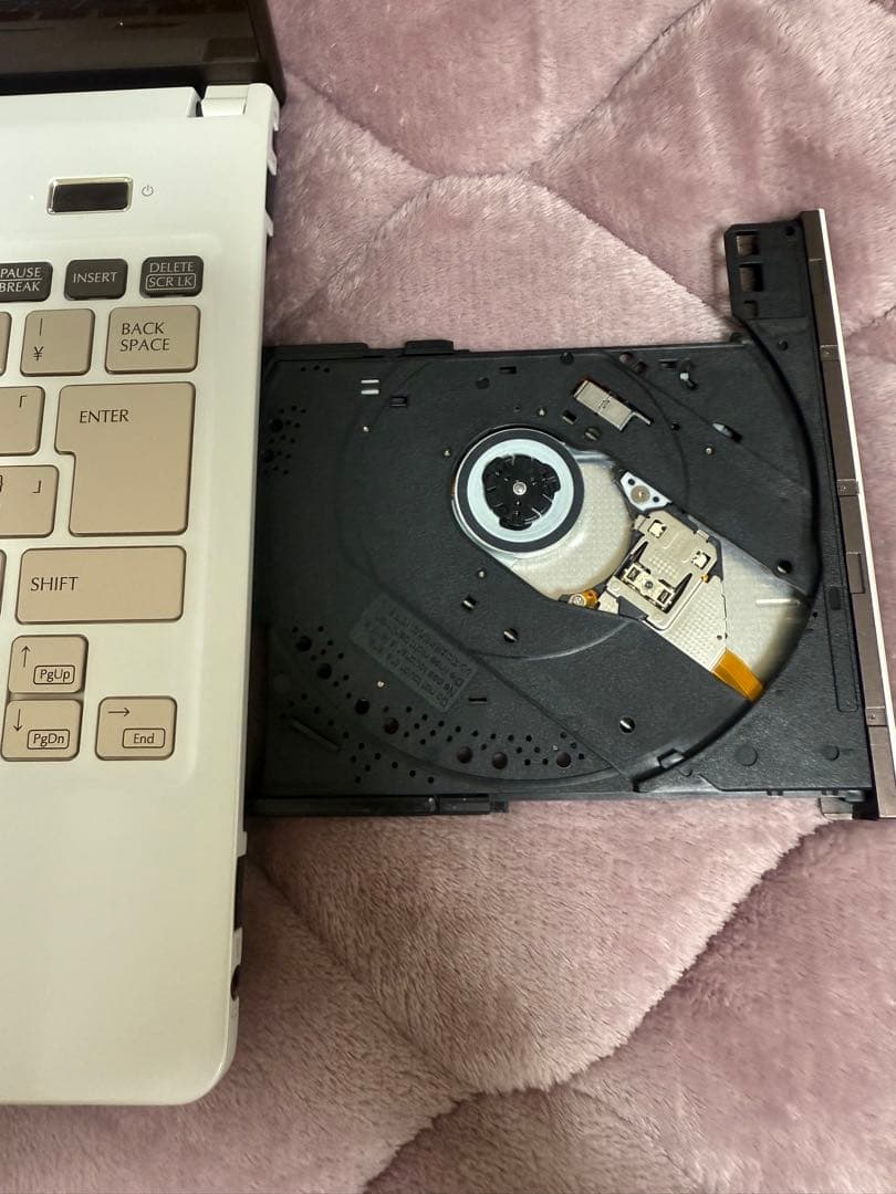 FUJITSU 富士通 ノートパソコン Floral Kiss （ブラウン）