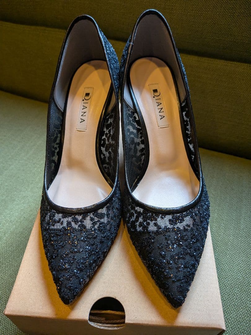 美品　DIANA グリッターパンプス　7センチヒール