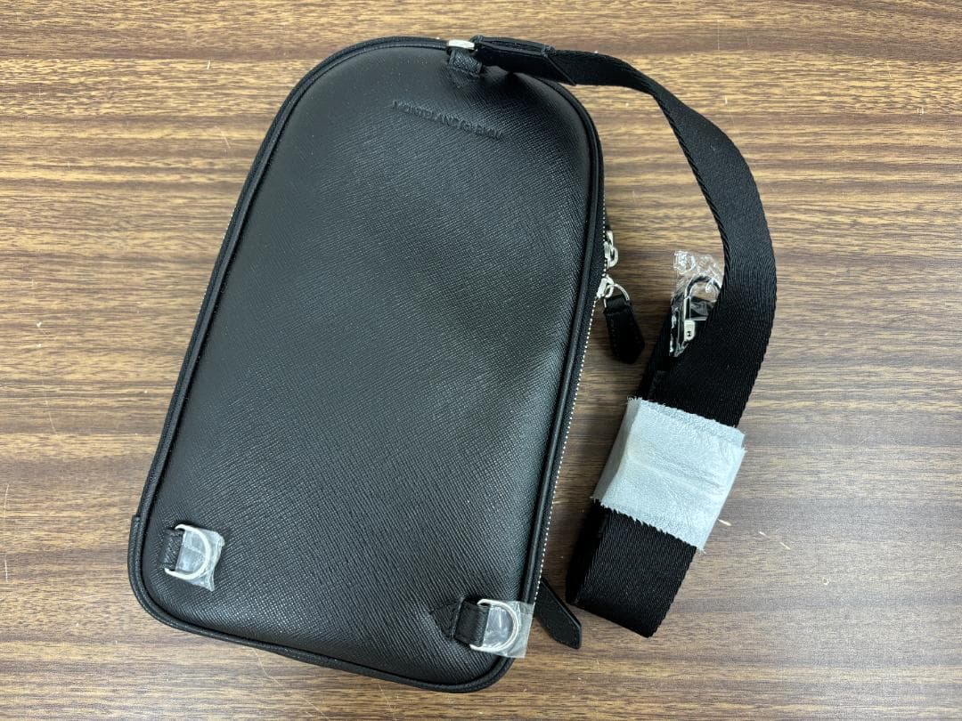 未使用 montblanc  モンブラン スリングバッグ サフィアーノ