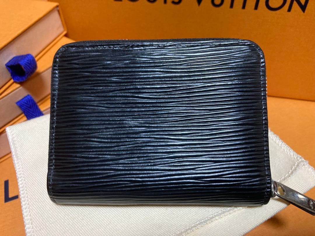 ポ*コ様 【極美品/RFID搭載】ルイヴィトン M60152 エピ ジッピ