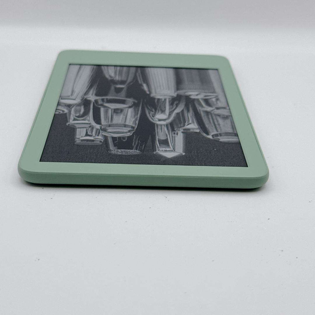 【ほぼ未使用】Amazon Kindle (第11世代) 純正カバー付 16GB