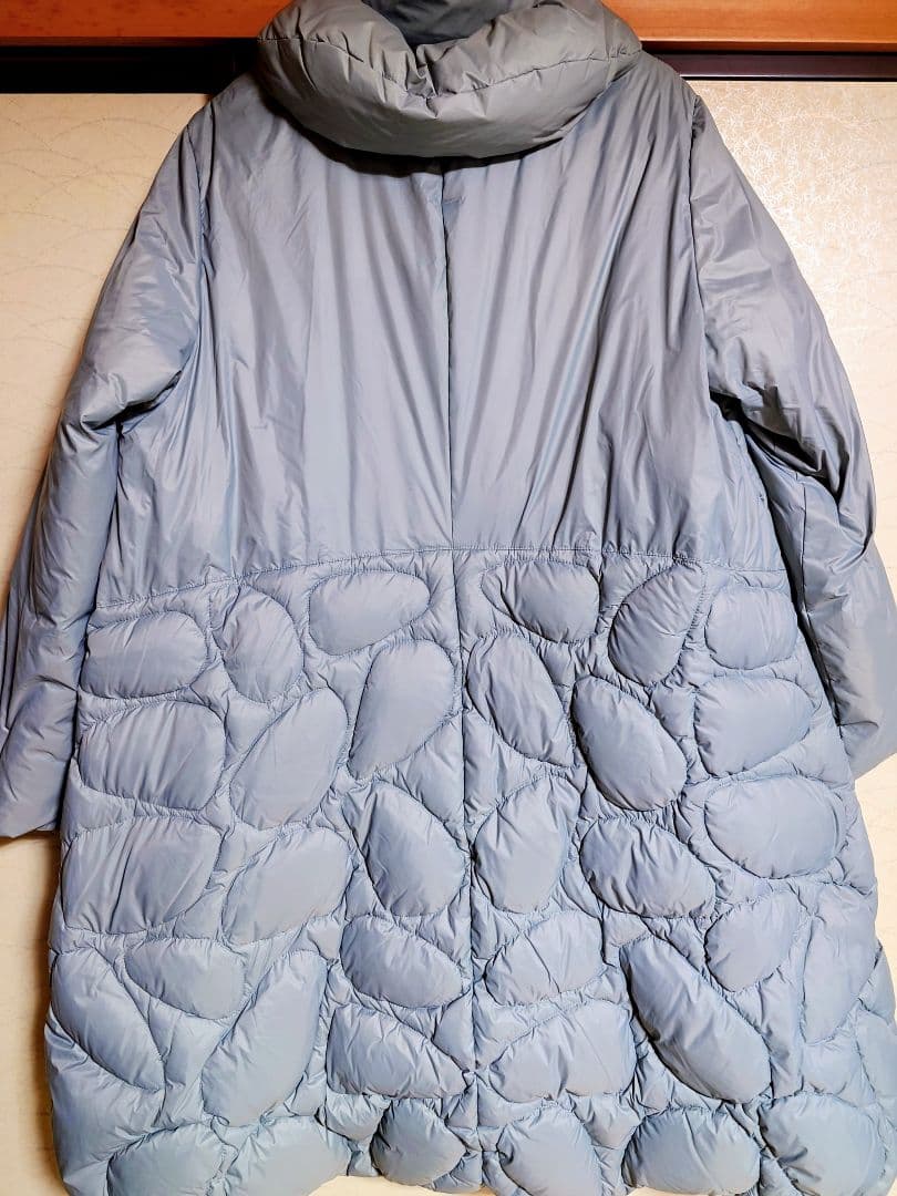 ライトブルーキルティングダウンジャケット