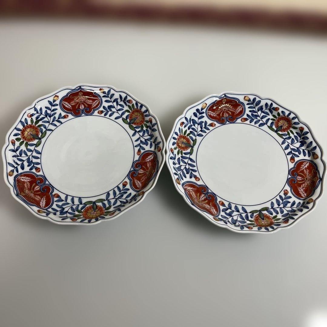 源右衛門　古伊万里風染錦唐花　大皿２枚 22㎝