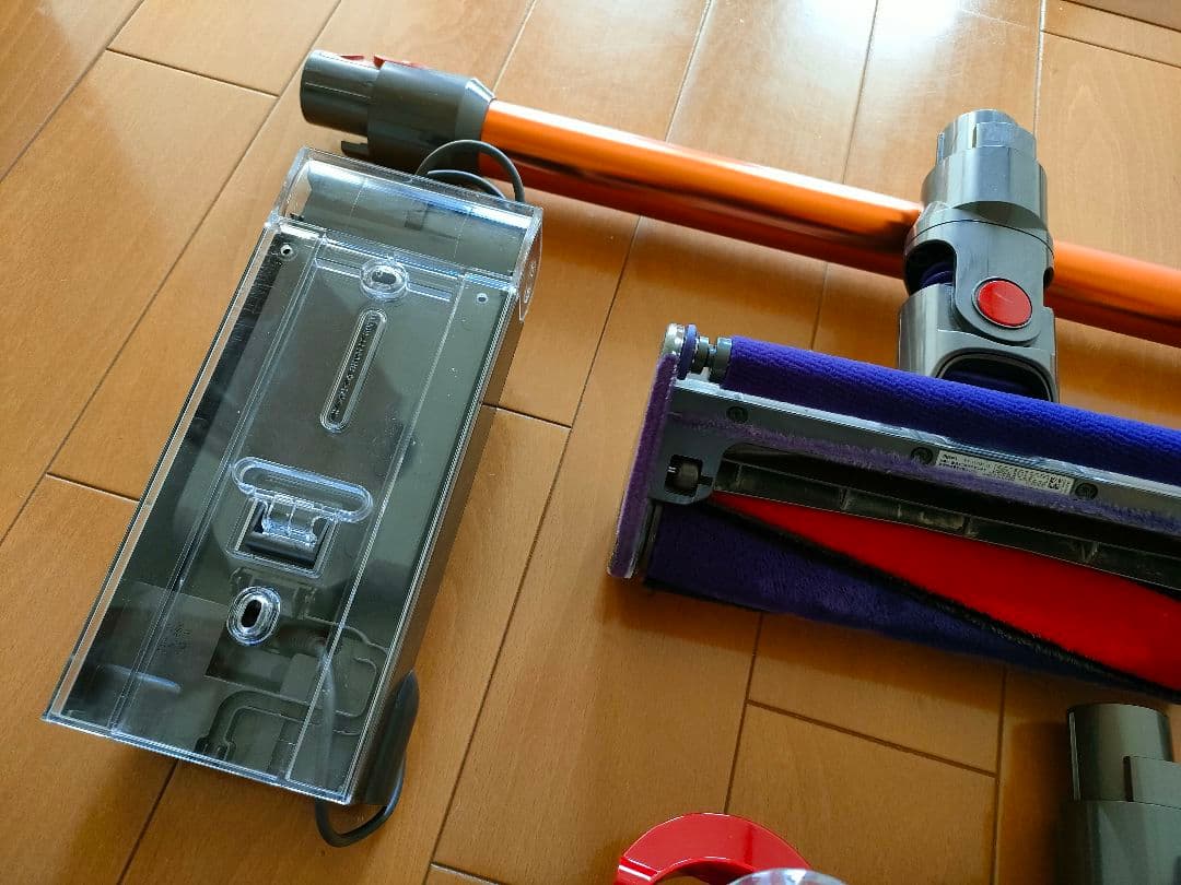 Dyson Cyclone V10 Fluffy コードレスクリーナー 掃除機