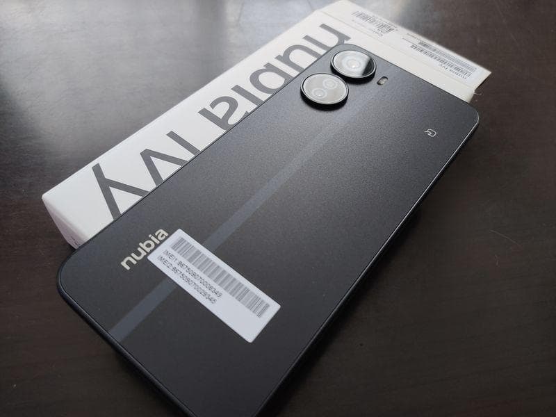 Nubia nubia Ivy スマートフォン 本体 ブラック