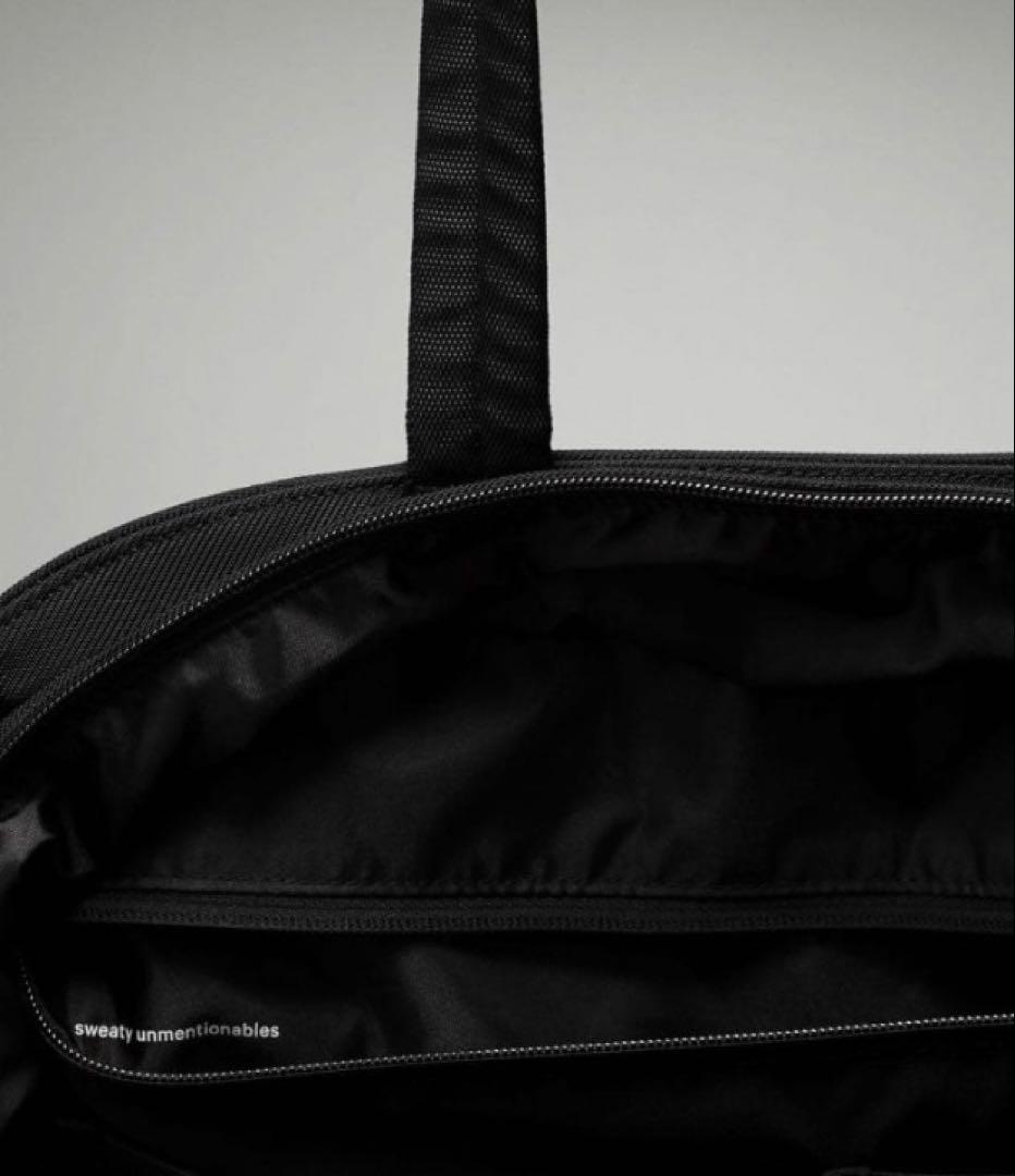 Lululemon City Essentials バッグ　25L 黒