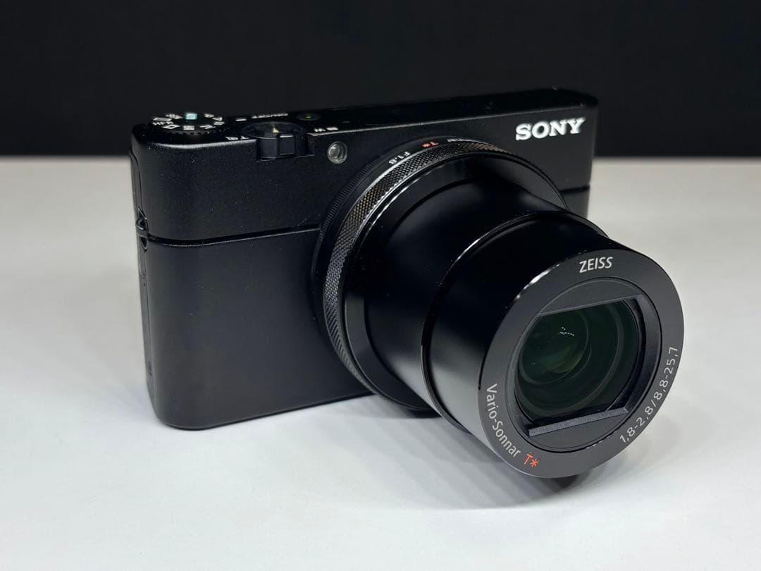 デジタルカメラ SONY Cyber-shot RX100M5A