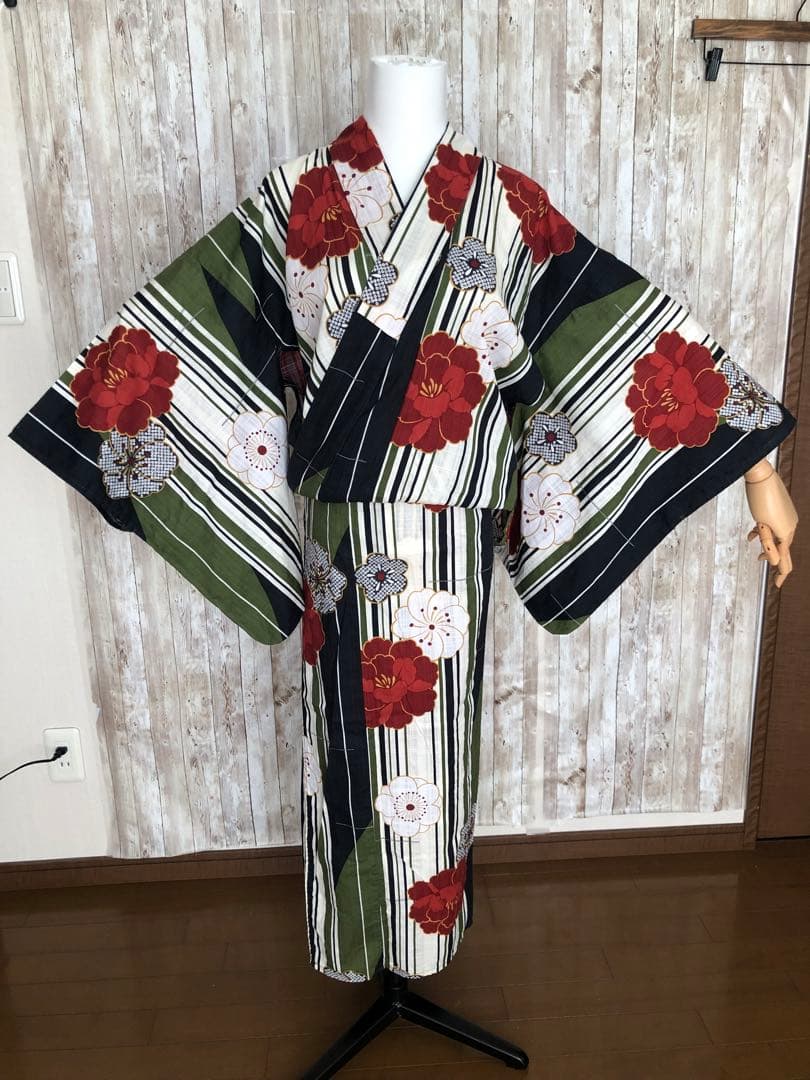 処分価格　浴衣　ゆかた　裄64.5cm