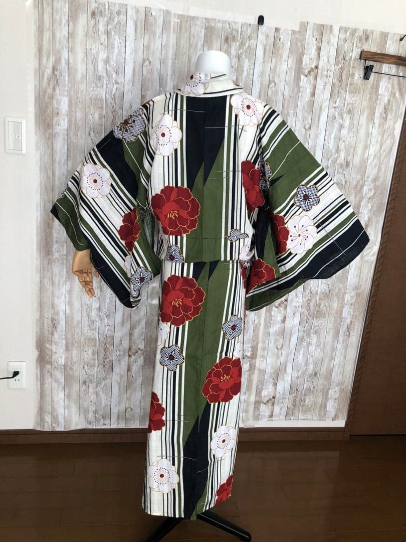 処分価格　浴衣　ゆかた　裄64.5cm