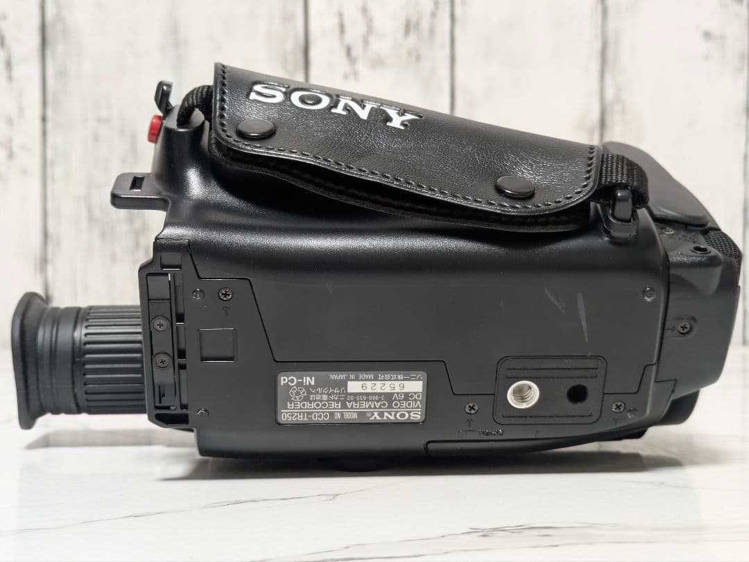 SONY　CCD-TR250　Video8　8mmテープ対応　豪華セット