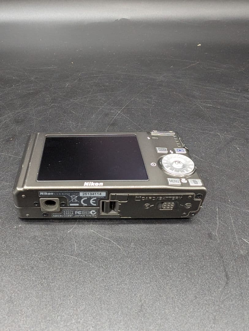 【美品】 Nikon COOLPIX S510 8.1メガ　アーバンブラック