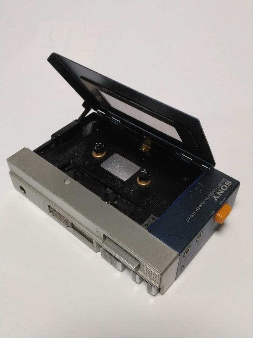 SONY ウオークマン　初代モデル