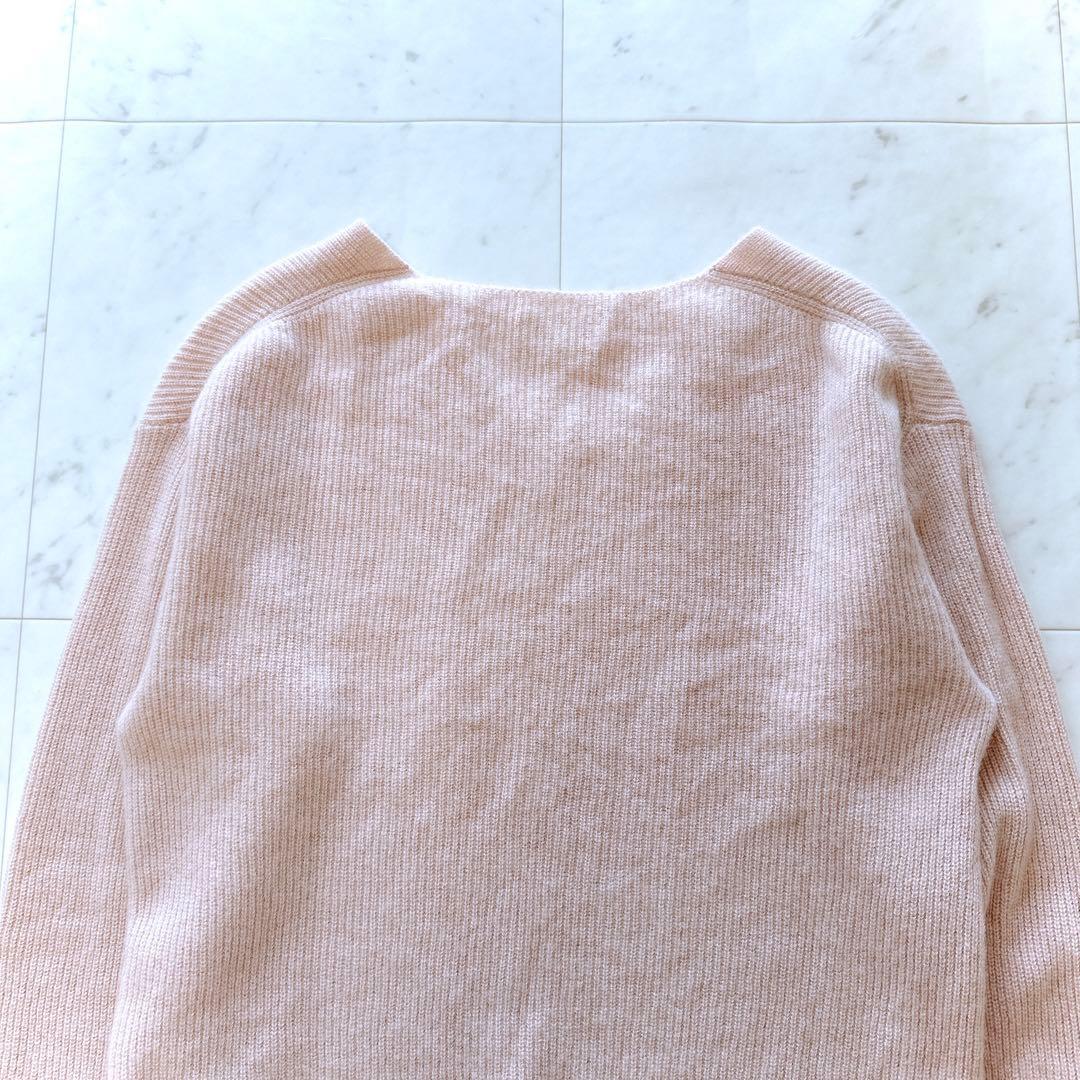美品　定価　1.9万円　ラウンジドレス　カシミア 100畦Vネックニット　洗える