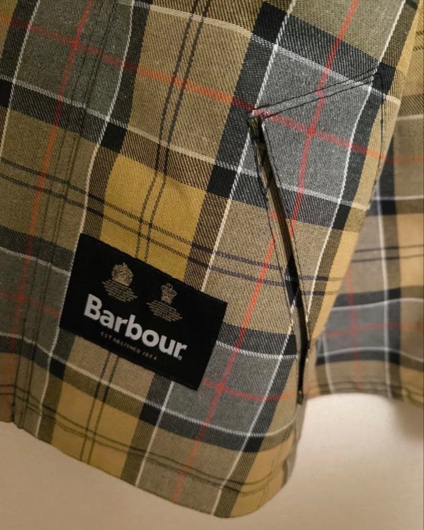 Barbour トランスポート　リバーシブルブルゾン ノンワックス　40