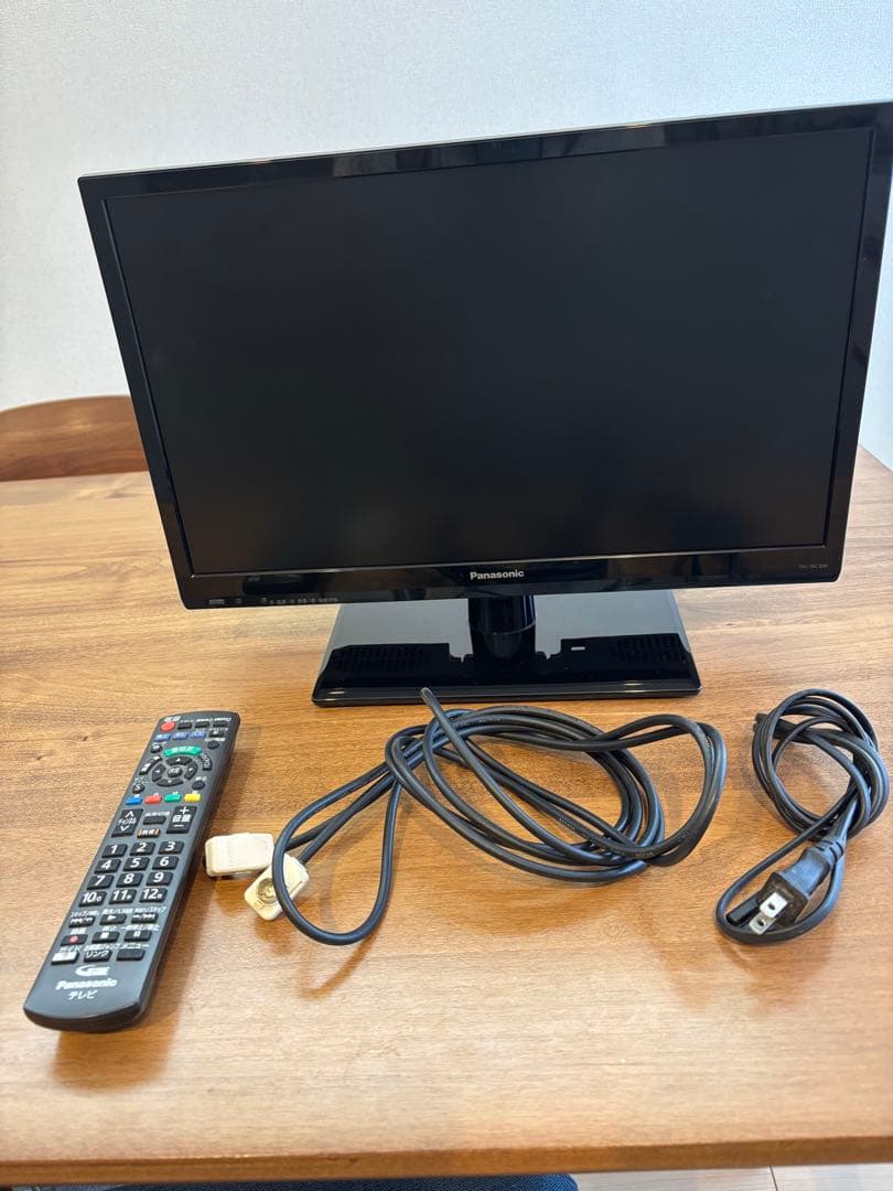 美品　Panasonic VIERA TH-19C300 19V型液晶テレビ