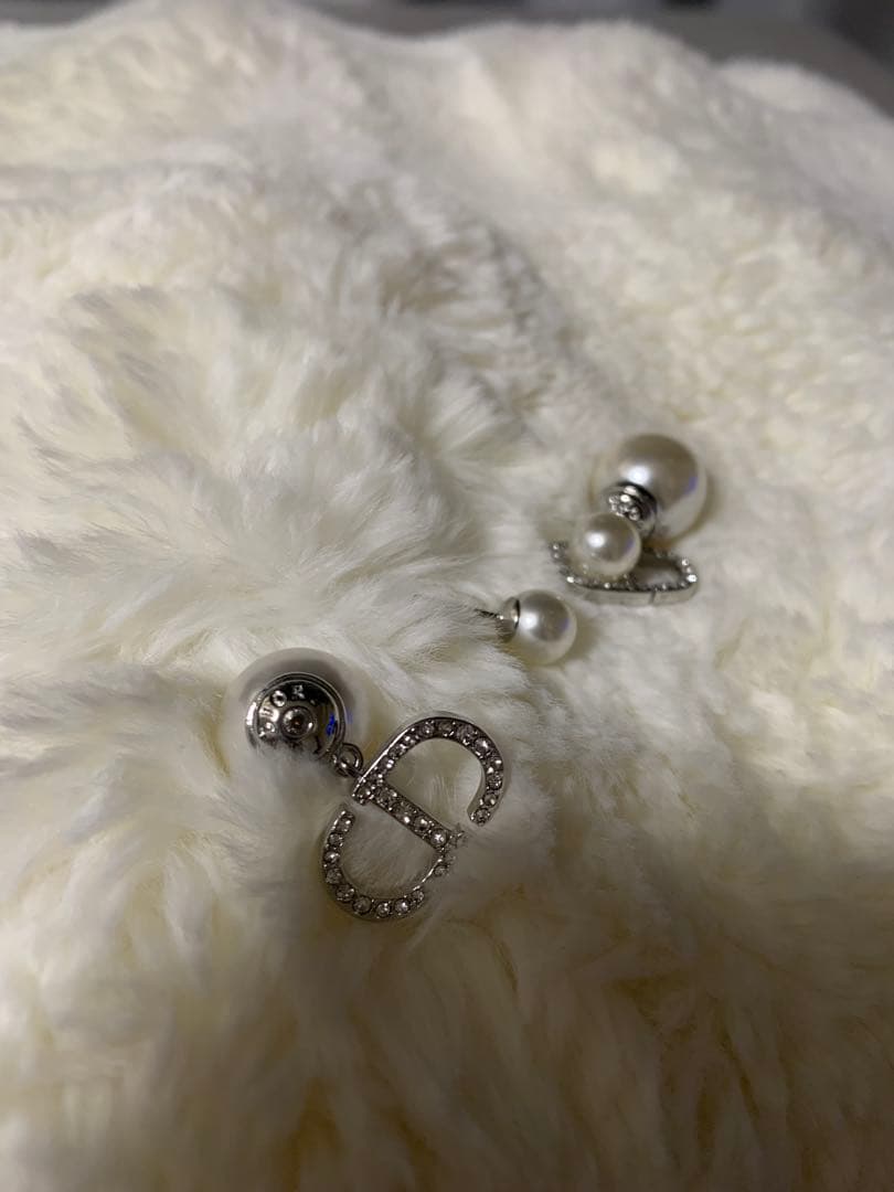Diorディオールピアスパールシルバー