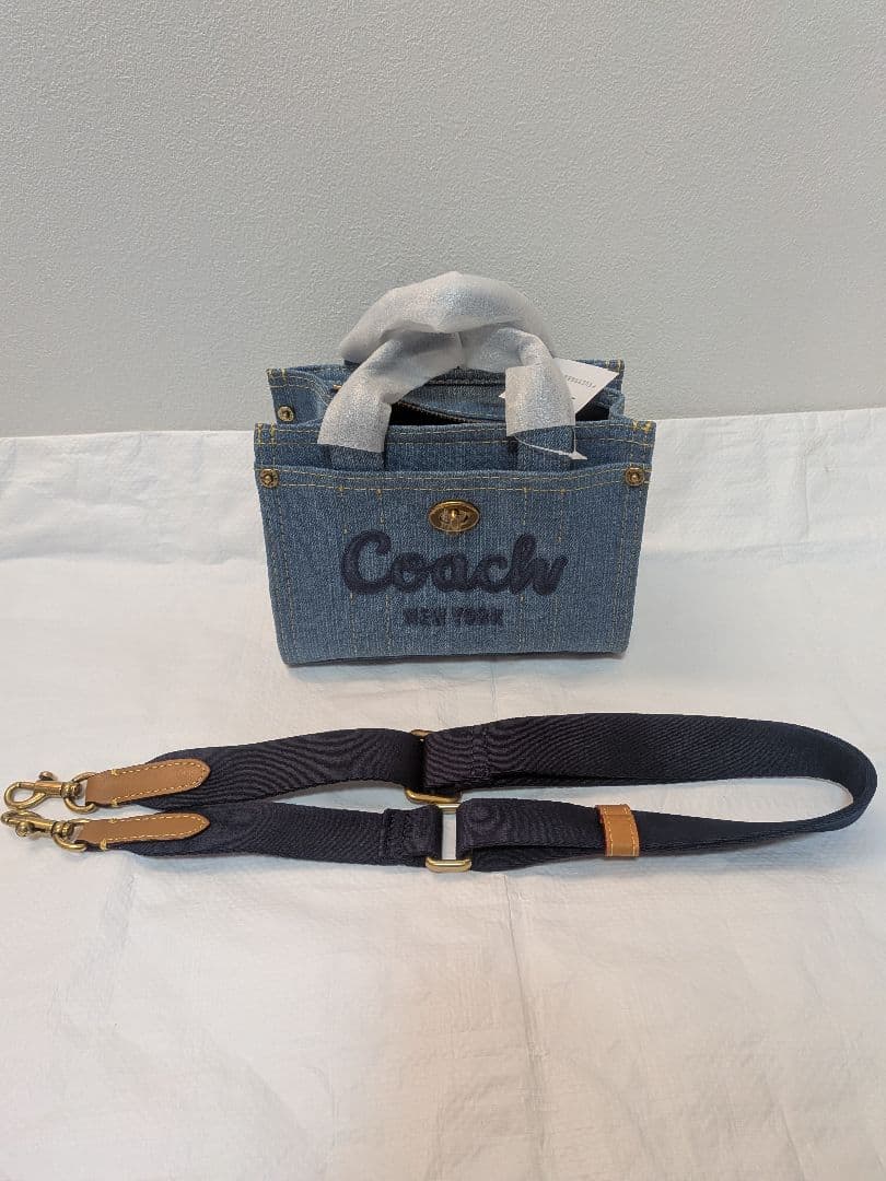 新品未使用Coach デニムトートバッグ