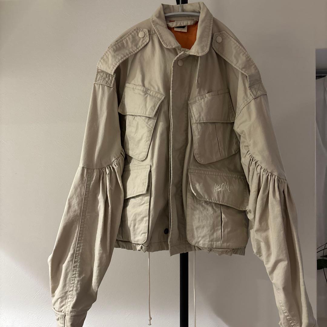 holiday ベージュ ミリタリージャケット ショート丈