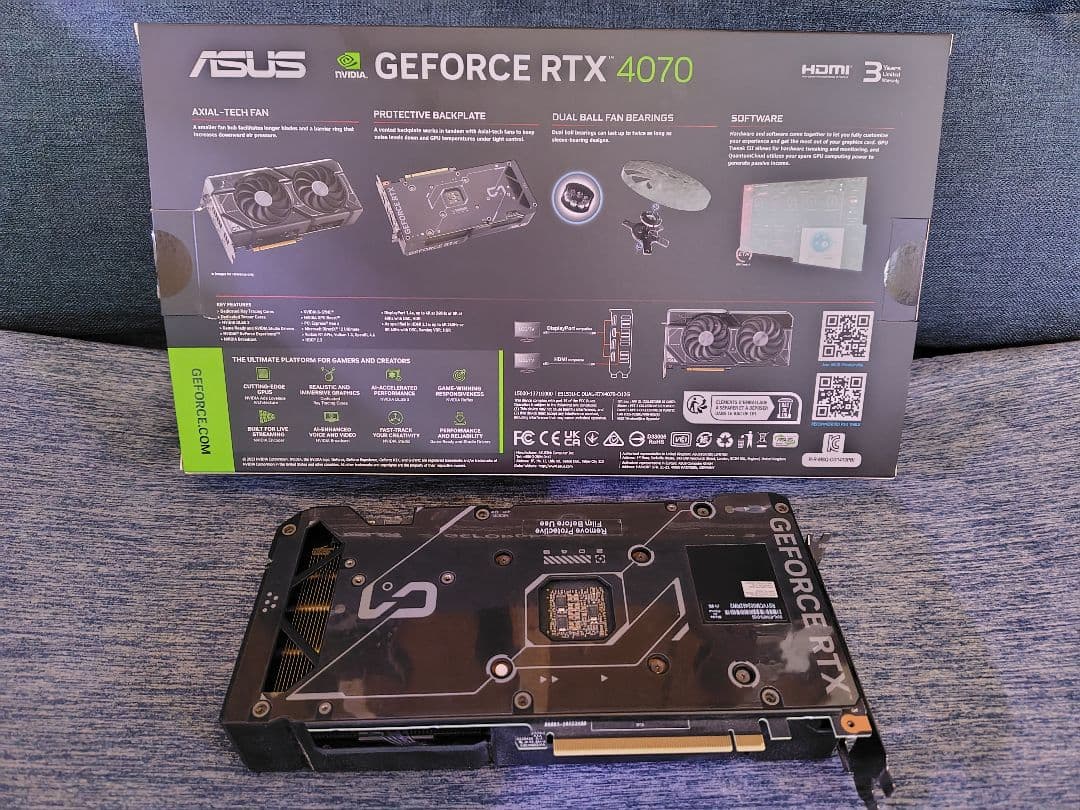 グラフィックボード・グラボ・ビデオカード ASUS GeForce RTX4070 OC 12GB