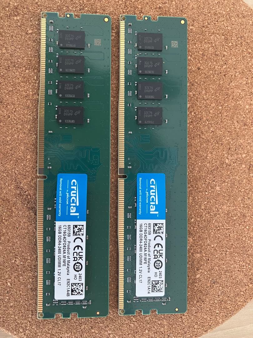 Crucial DDR4 32GB （16GB×2枚）2400MHz メモリー