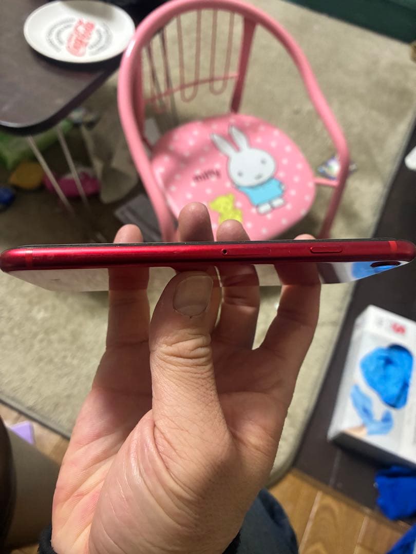 iPhone SE 第2世代　バッテリー100%