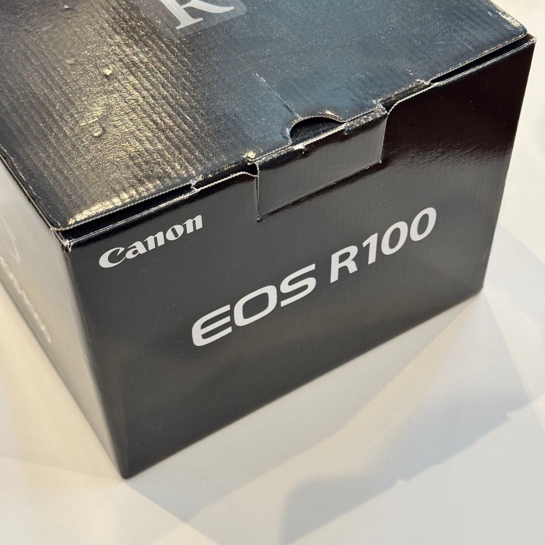 Canon EOS R100 レンズセット(RF28mm F2.8)