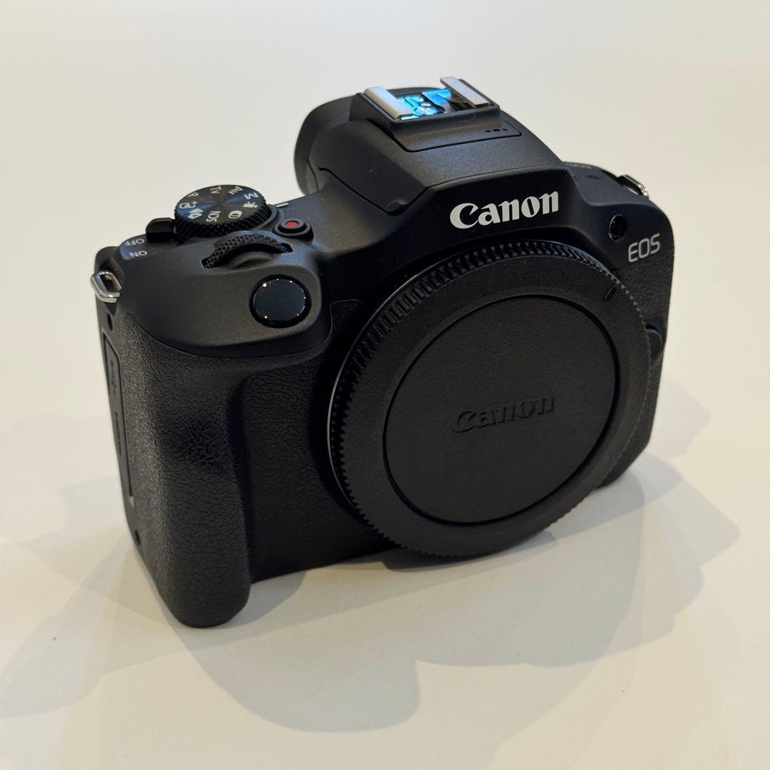 Canon EOS R100 レンズセット(RF28mm F2.8)