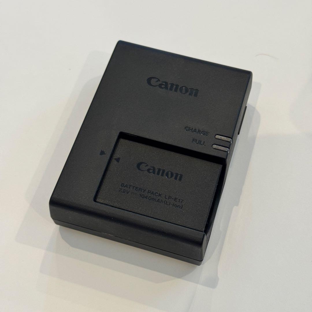 Canon EOS R100 レンズセット(RF28mm F2.8)